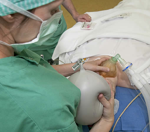 Galerie photographies-de-gestes-de-l-anesthn-siste-au-quotidien.